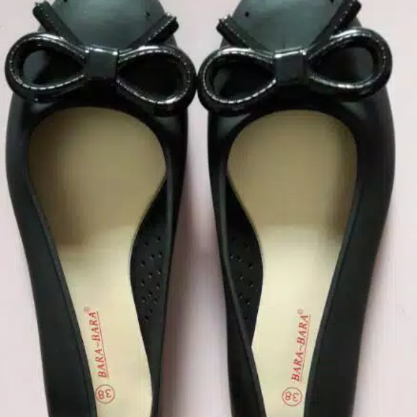 Sepatu Jelly Pita Merek Bara-Bara1