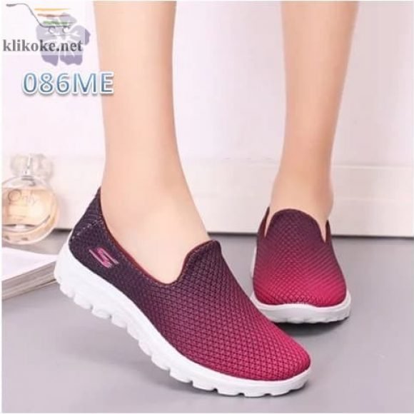 Sepatu Wanita Slip On Sketsa Gradation 086