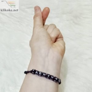 Gelang Nama Monochrome Hitam